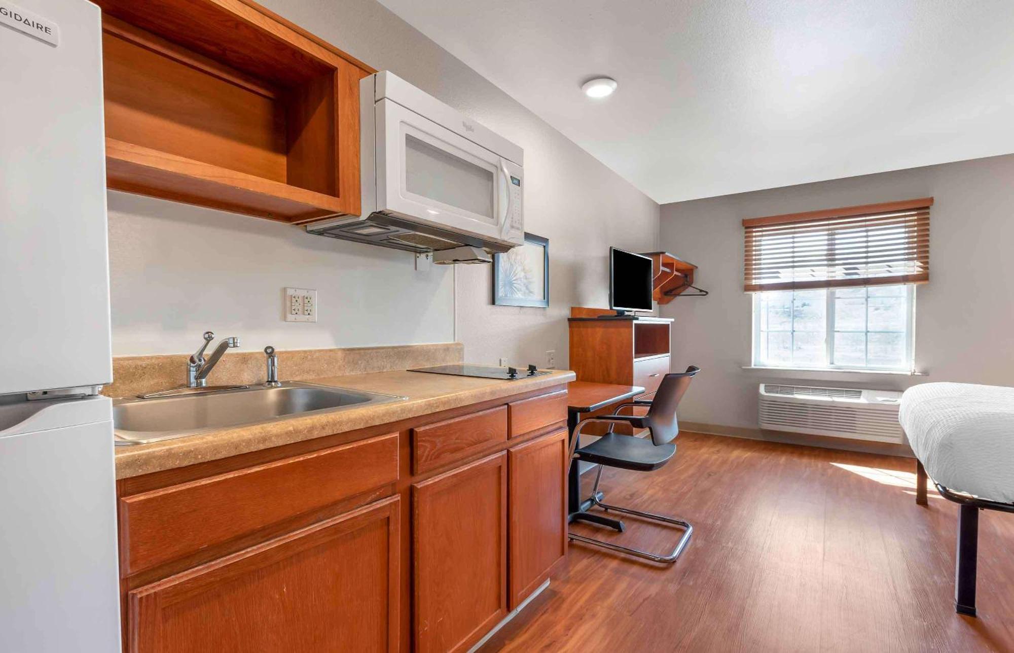 Extended Stay America Select Suites - Colorado Springs Exterior photo